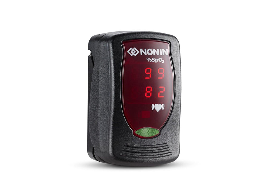 Nonin Onyx Vantage 9590 Digital Fingertip Pulse Oximeter on white background